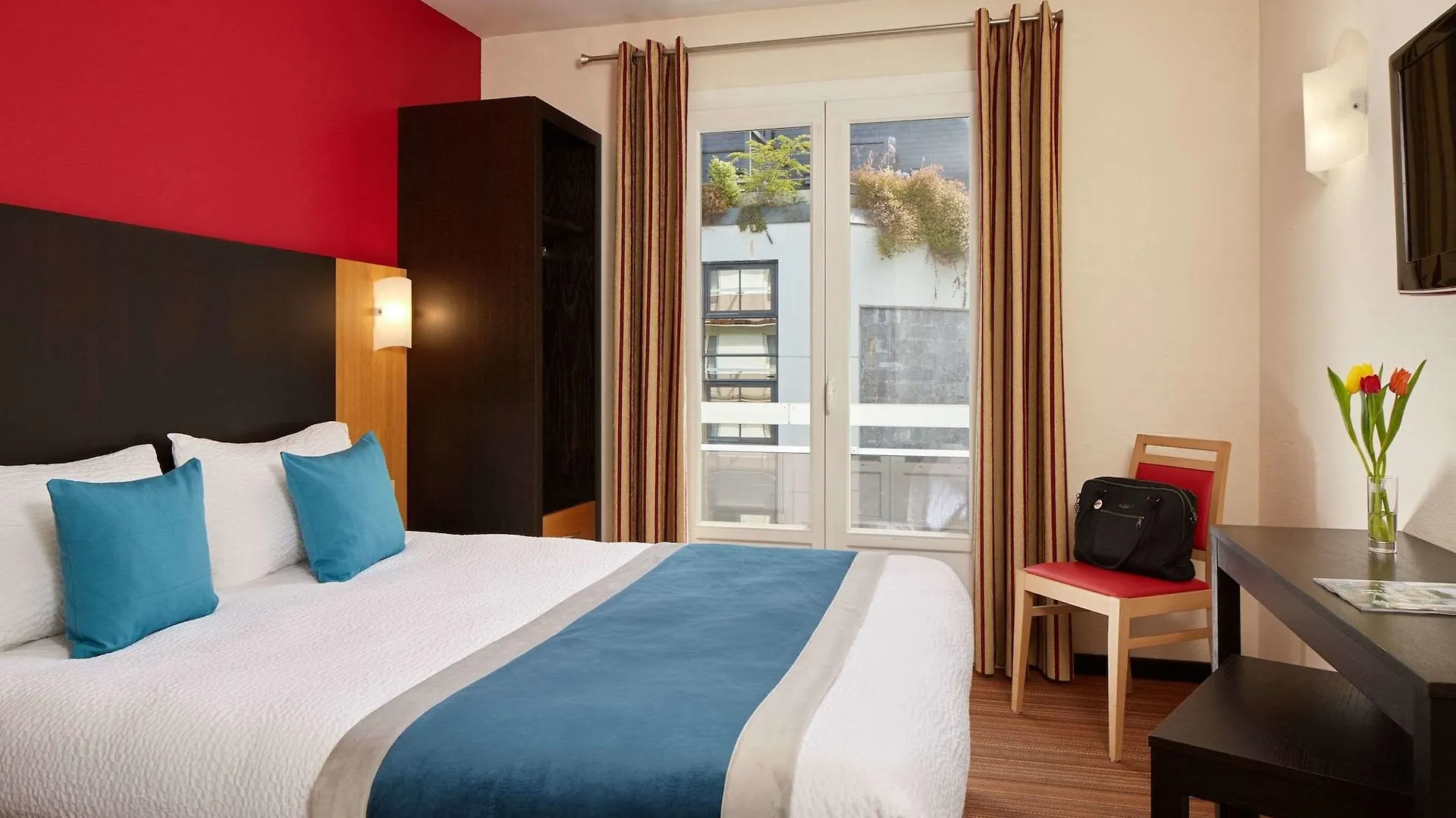 Hotel Hôtel Roissy Lourdes