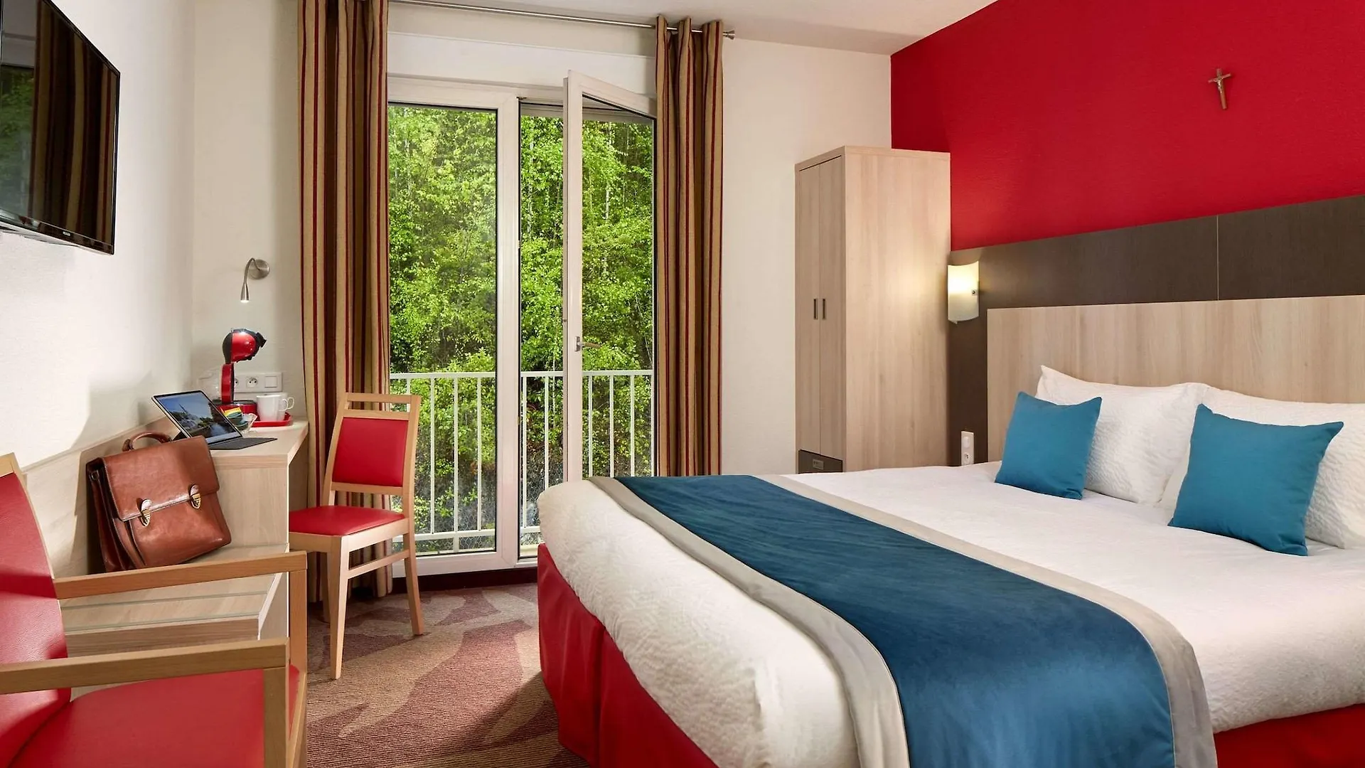Hôtel Roissy Lourdes 4*,