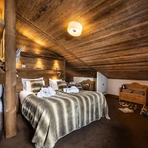 - Village Montana 3* Val-dʼIsère