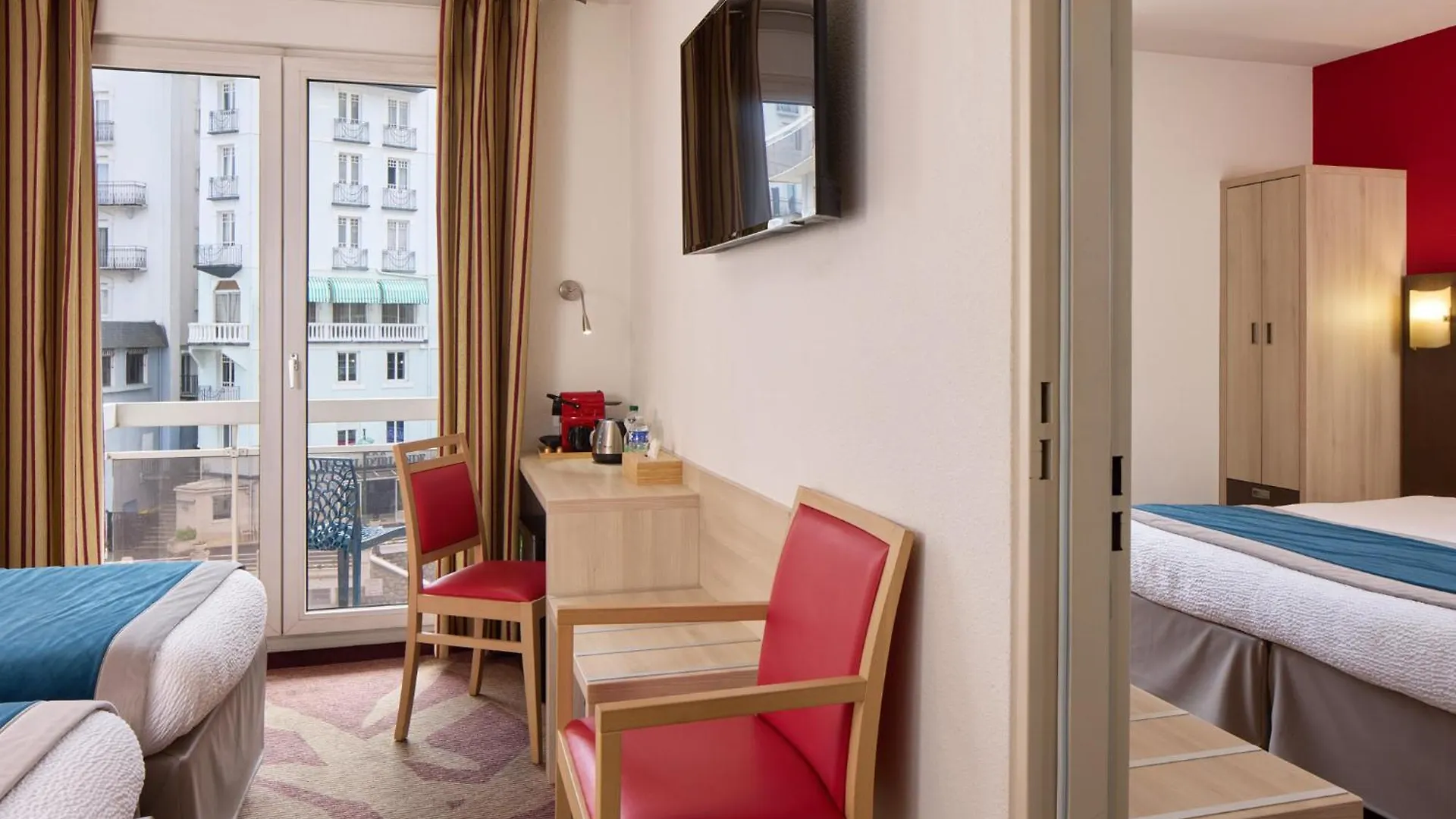 ****  Hotel Roissy Lourdes France